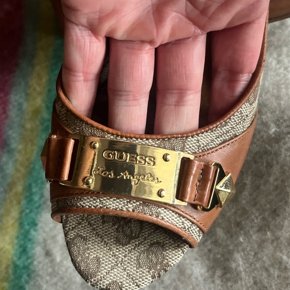 Guess Brown and Tan Patterned Heels - Picture 3 of 9